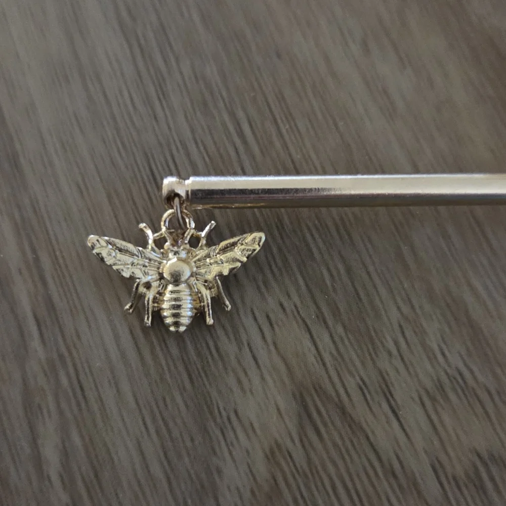Honeycomb and Bee‎ Gold Hair Pin and Bar NWT